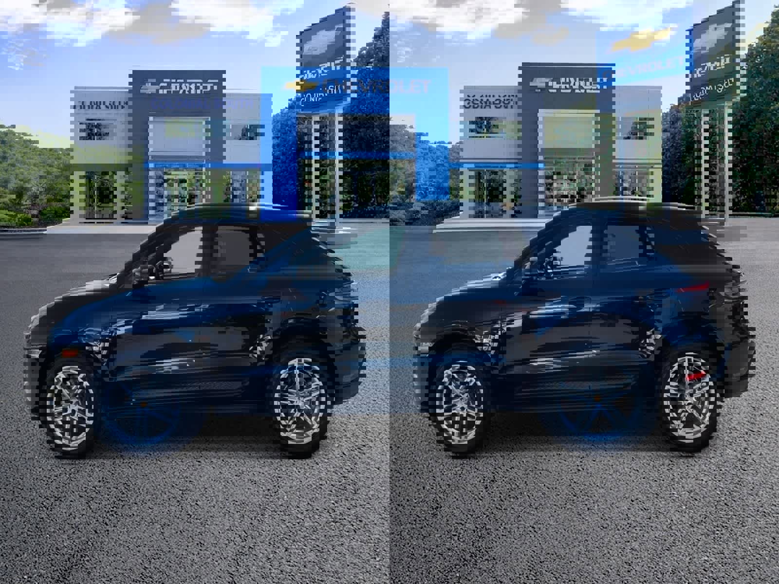 Used 2025 Porsche Macan image 3