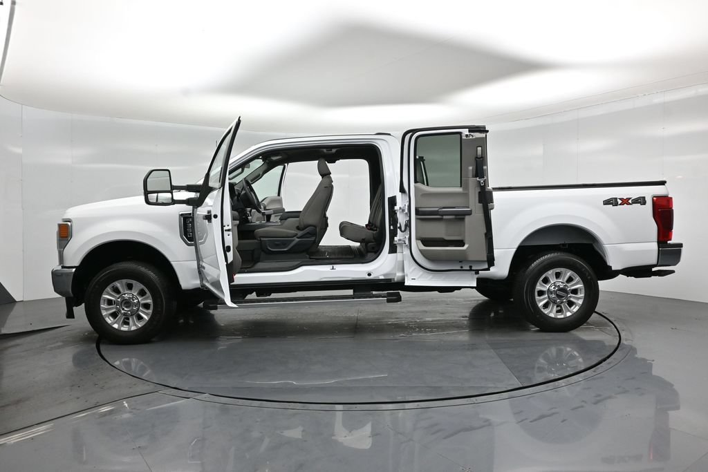 Certified 2022 Ford F350 XLT w/ XLT Value Package AWD/4WD image 35
