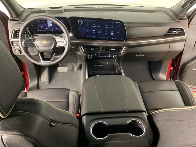 Used 2025 Chevrolet Tahoe Premier AWD/4WD image 36