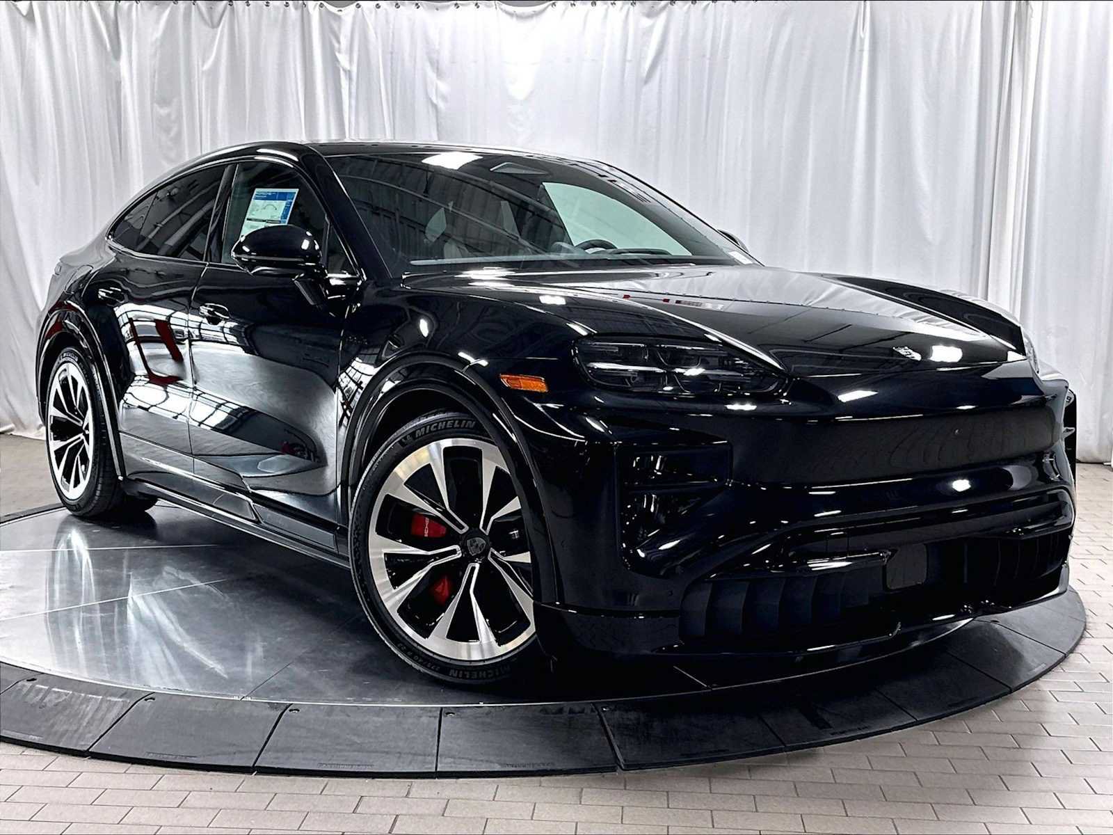 New 2026 Porsche Cayenne Turbo AWD/4WD image 9