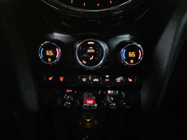 Used 2023 MINI Cooper 2-Door Hardtop image 26