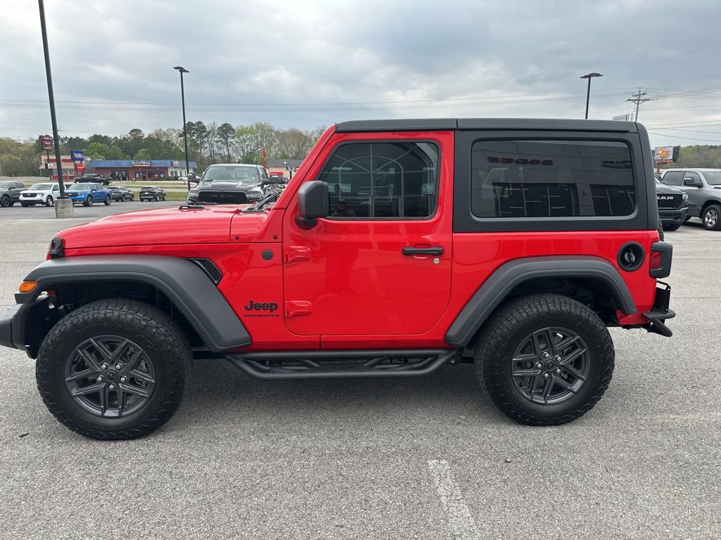 Used 2024 Jeep Wrangler Sport S image 5