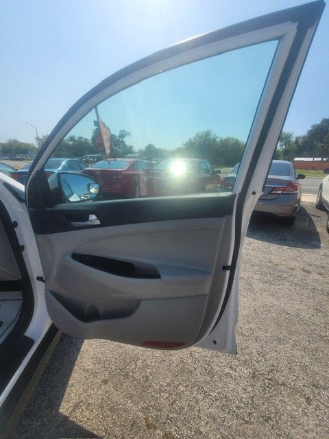 Used 2019 Hyundai Tucson SE w/ Cargo Package image 7