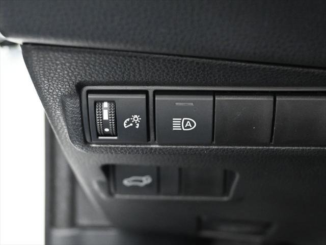 Certified 2025 Toyota Corolla Cross XLE w/ Convenience Package AWD/4WD image 16