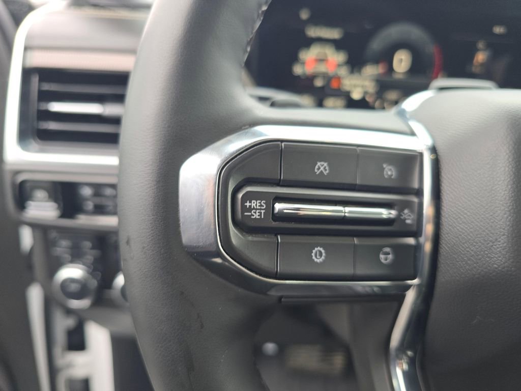 Used 2025 GMC Yukon XL Elevation AWD/4WD image 20