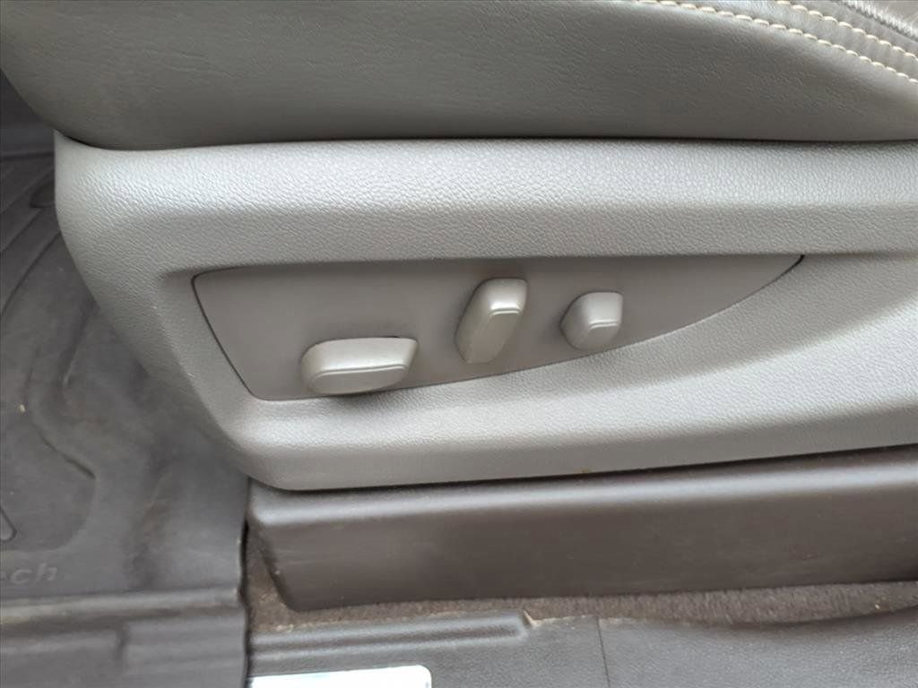 Used 2019 GMC Yukon Denali w/ Denali Ultimate Package image 25