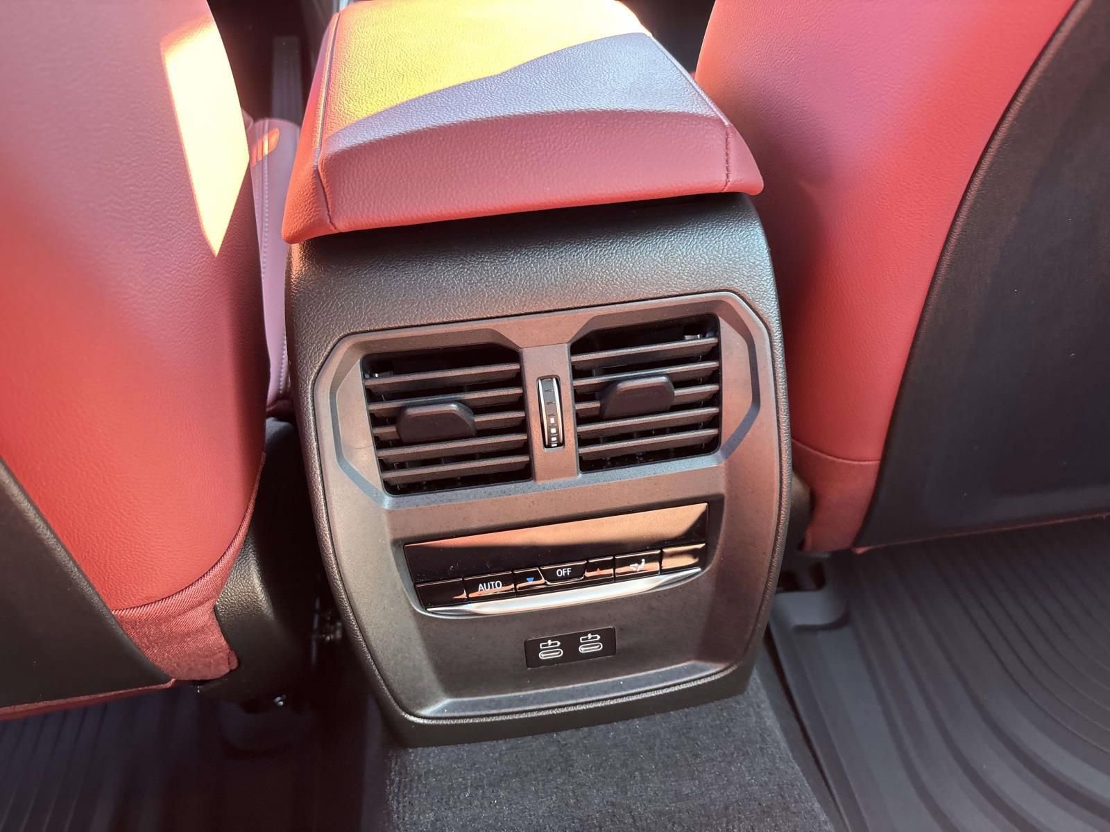 New 2026 BMW 330i xDrive Sedan w/ Premium Package image 33