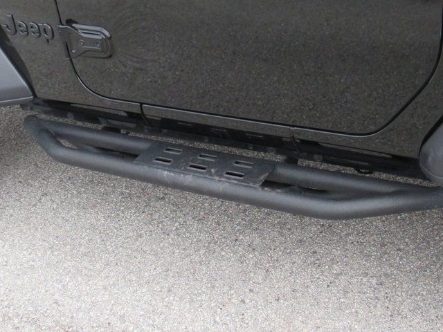 Used 2024 Jeep Wrangler Sport S image 9