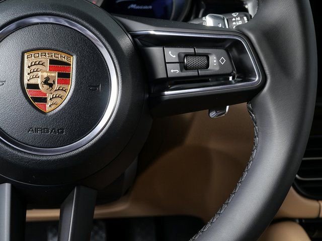New 2026 Porsche Macan image 12