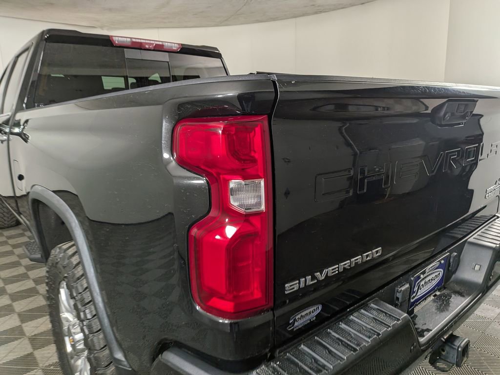 Used 2021 Chevrolet Silverado 3500 High Country w/ Z71 Off-Road Package image 10