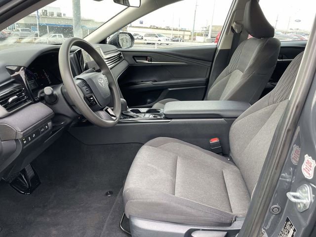 Used 2025 Toyota Camry LE image 15