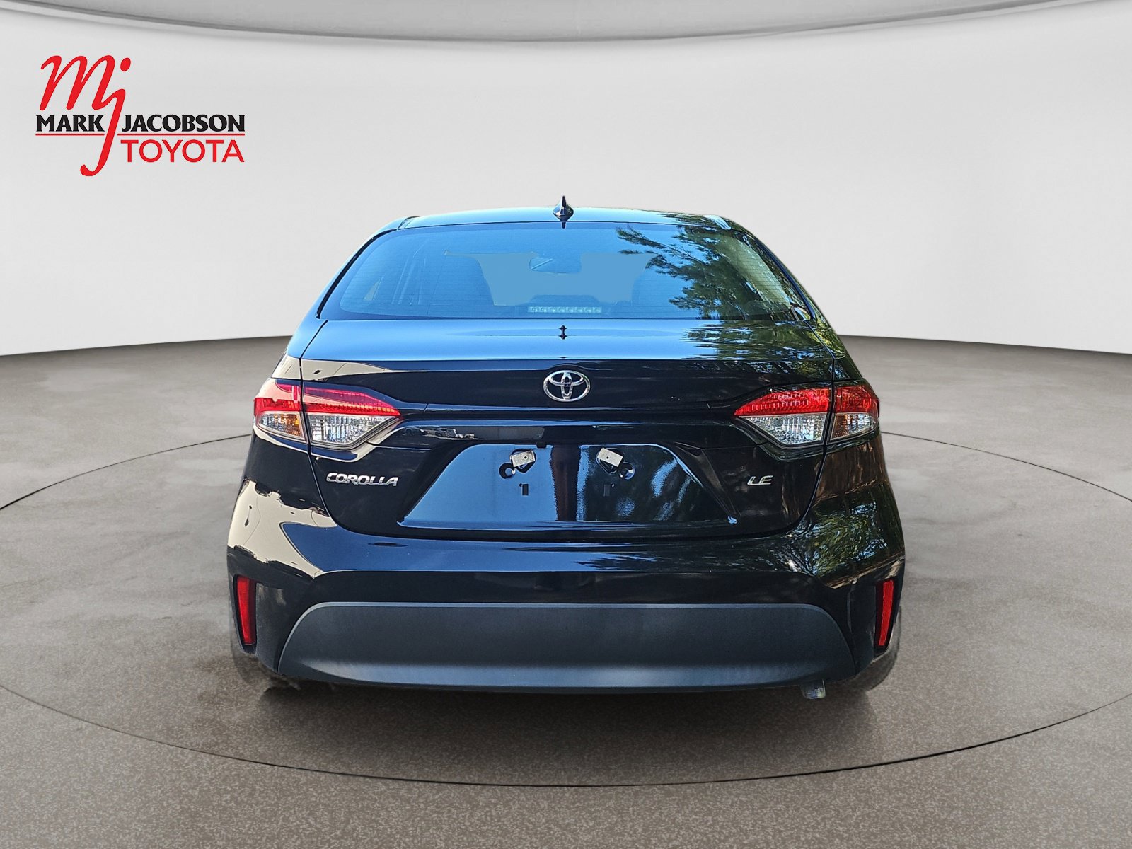Used 2023 Toyota Corolla LE FWD image 11