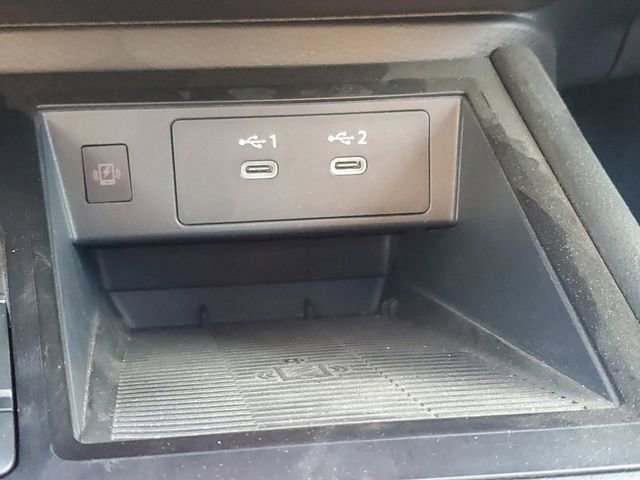 Certified 2025 Nissan Kicks SR w/ SR Premium Package FWD image 29