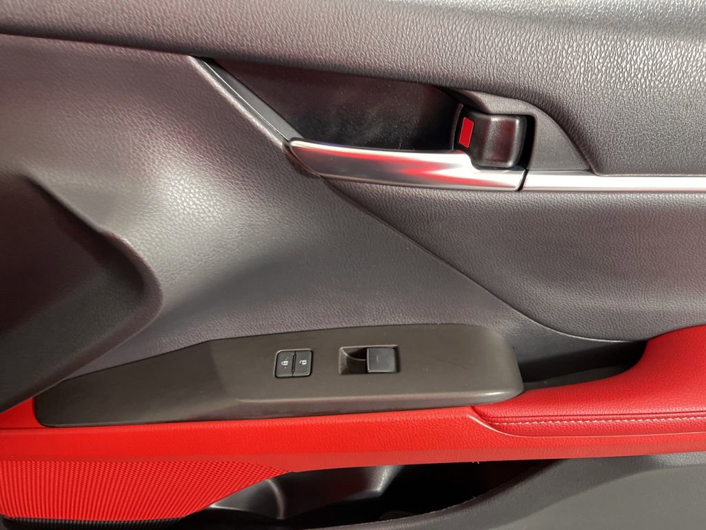 Used 2021 Toyota Camry XSE image 19