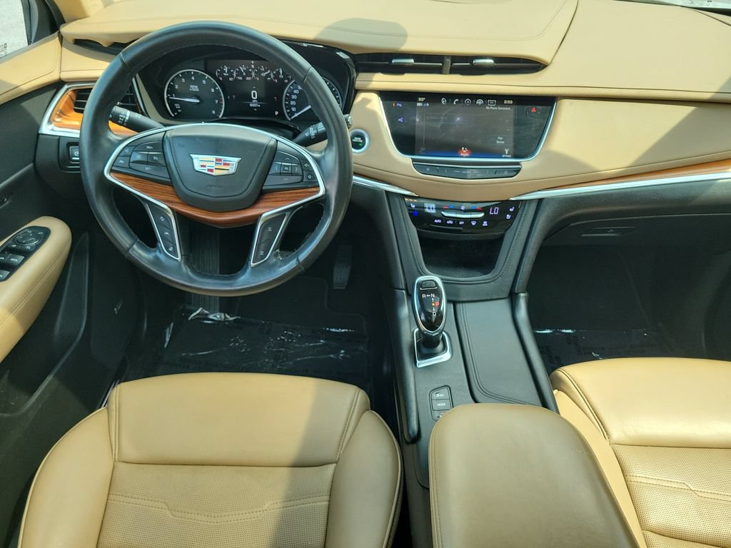 Used 2019 Cadillac XT5 Platinum AWD/4WD image 18
