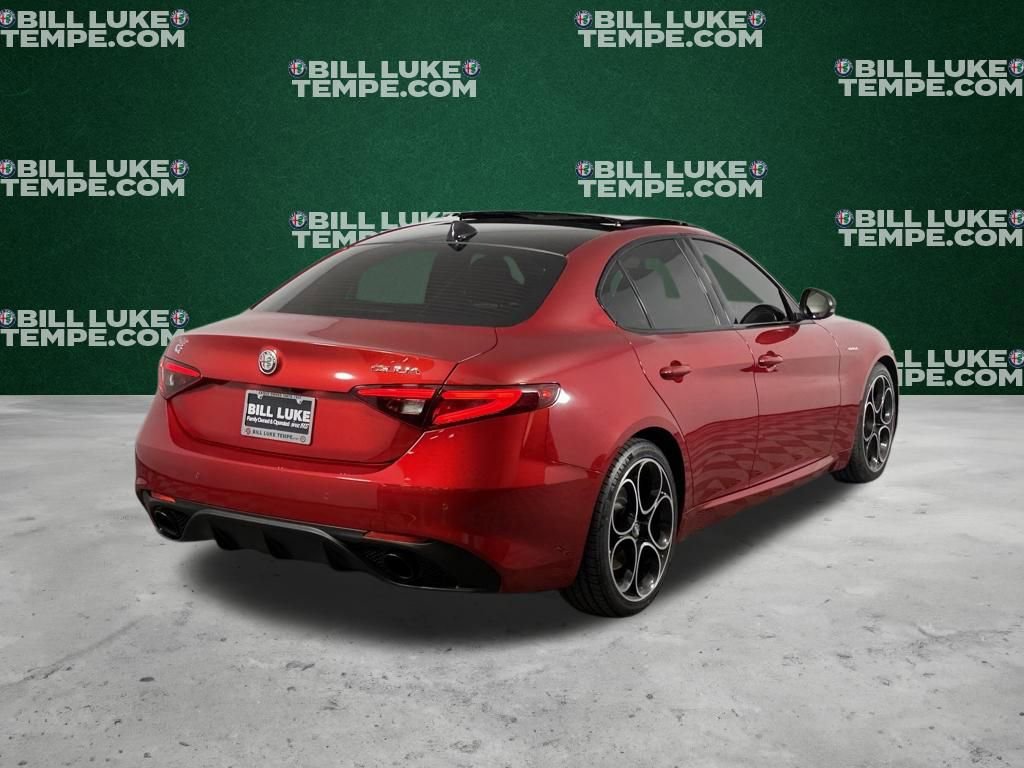 Used 2023 Alfa Romeo Giulia Veloce image 6