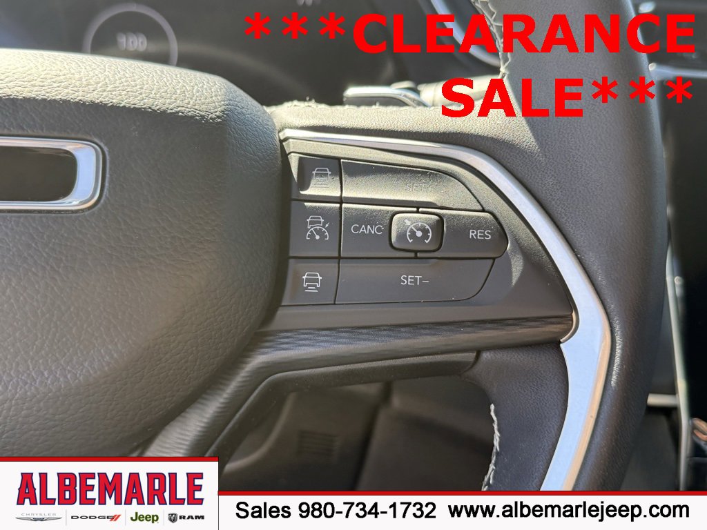 Used 2024 Jeep Grand Cherokee L Laredo w/ Luxury Tech Group I image 21