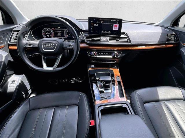 Used 2022 Audi Q5 2.0T Premium Plus w/ Premium Plus Package AWD/4WD image 16