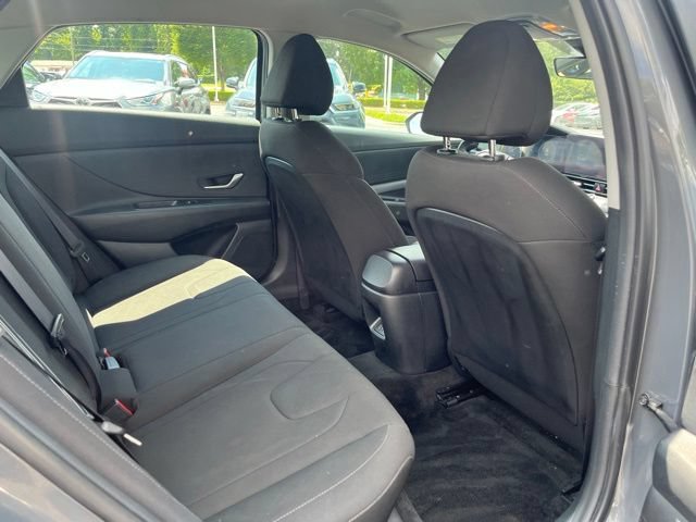Used 2024 Hyundai Elantra SEL FWD image 16