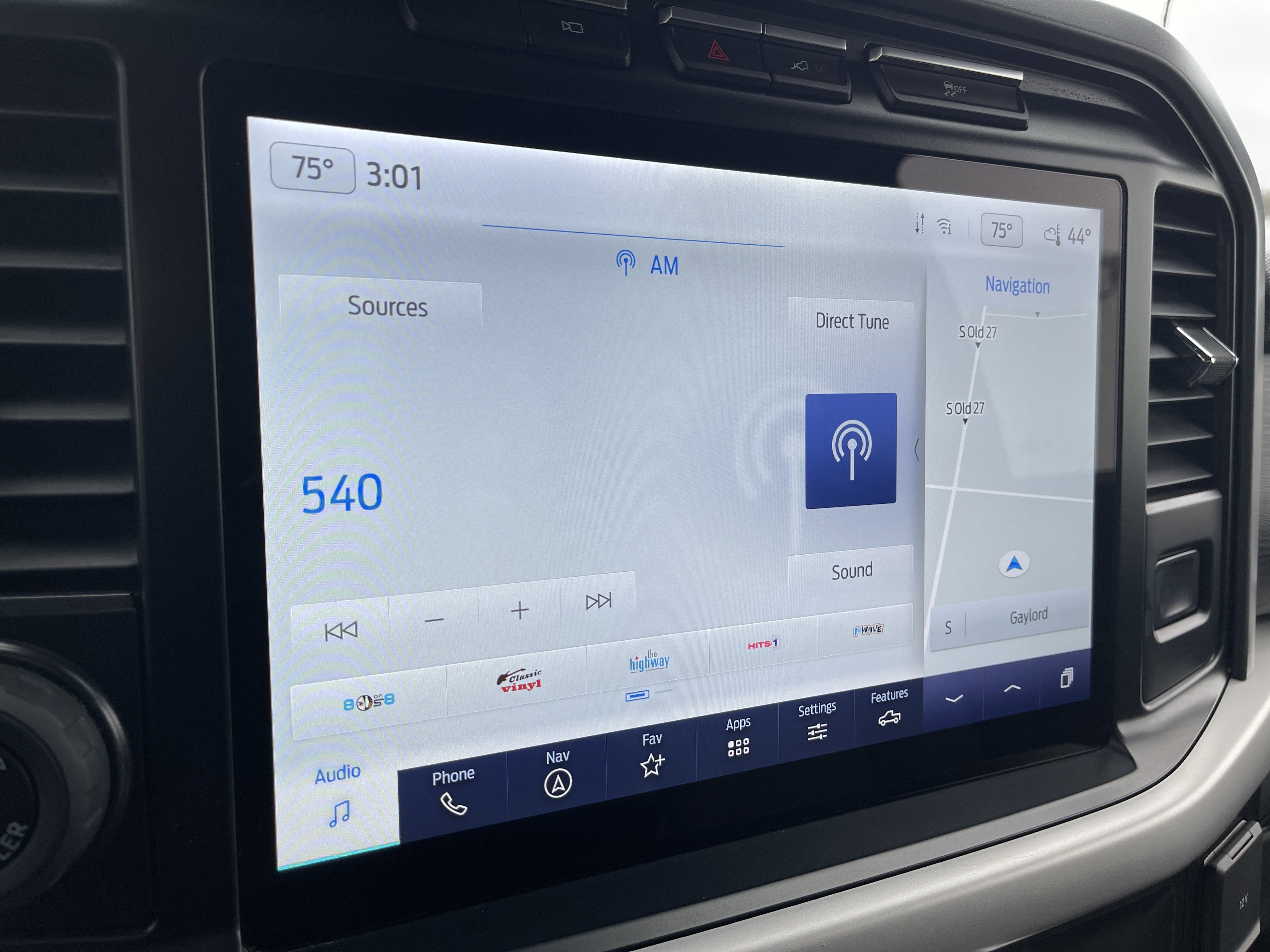 Used 2022 Ford F150 XLT w/ Equipment Group 302A High image 19