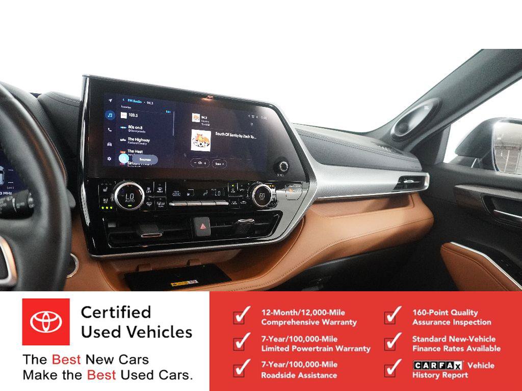 Certified 2024 Toyota Highlander Platinum AWD/4WD image 19