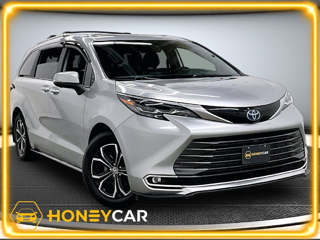 Used 2025 Toyota Sienna Platinum