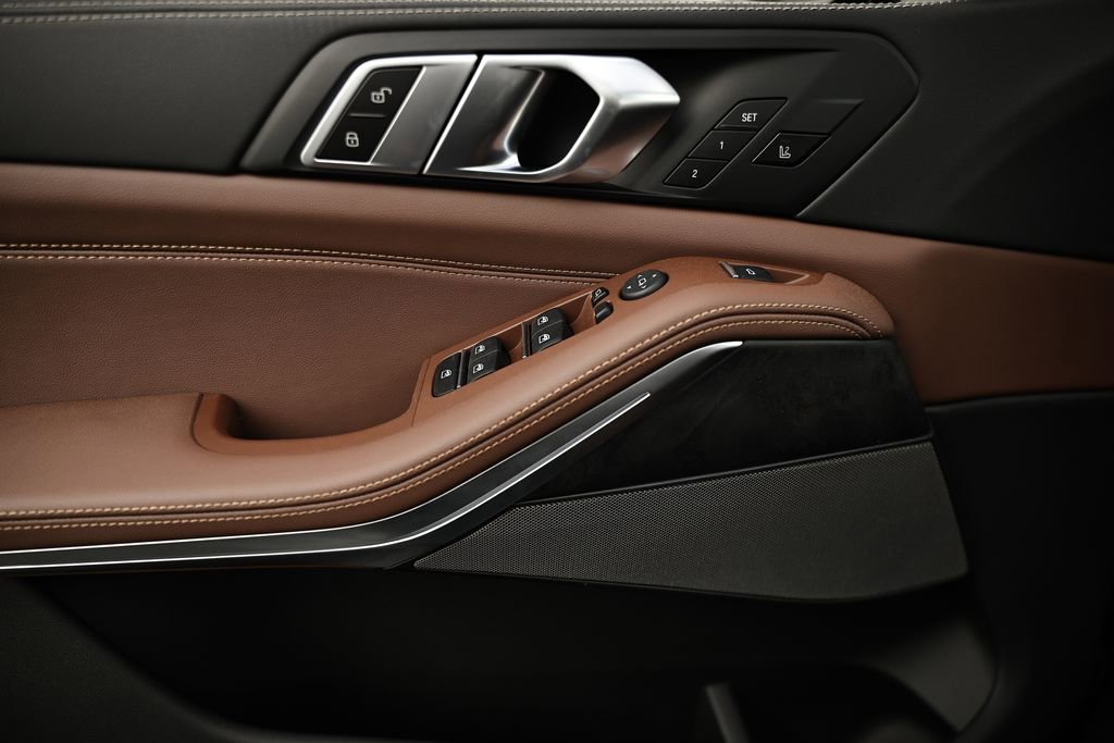 New 2026 BMW X5 xDrive40i w/ M Sport Package image 14