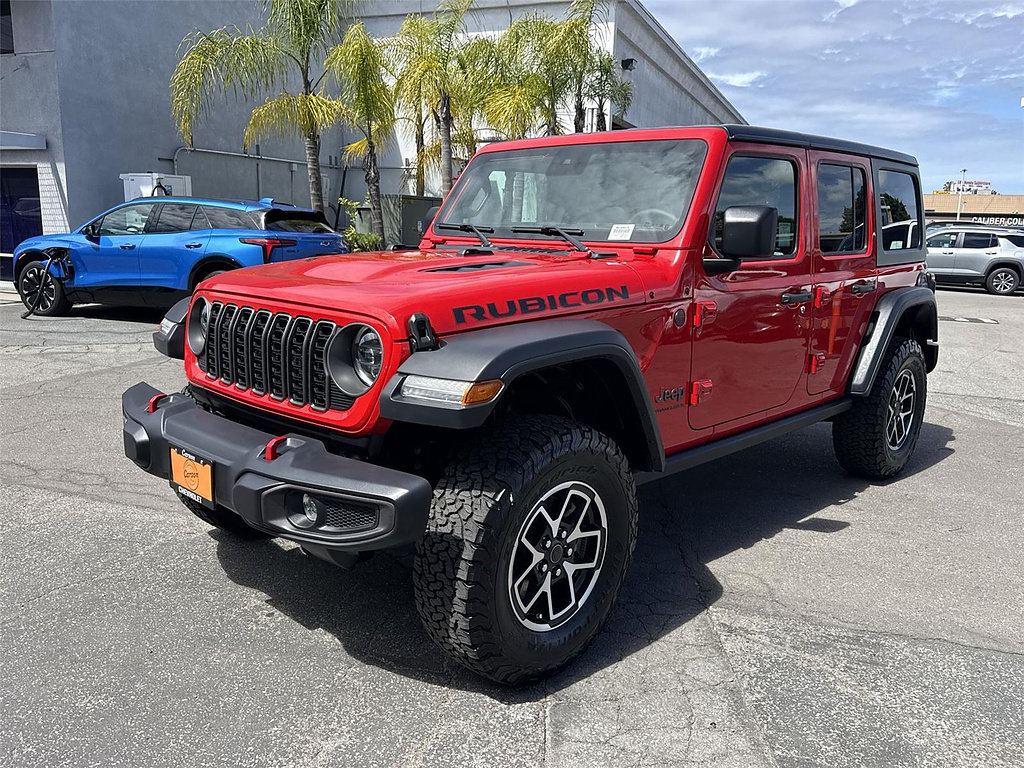 Used 2025 Jeep Wrangler Unlimited Rubicon AWD/4WD image 7