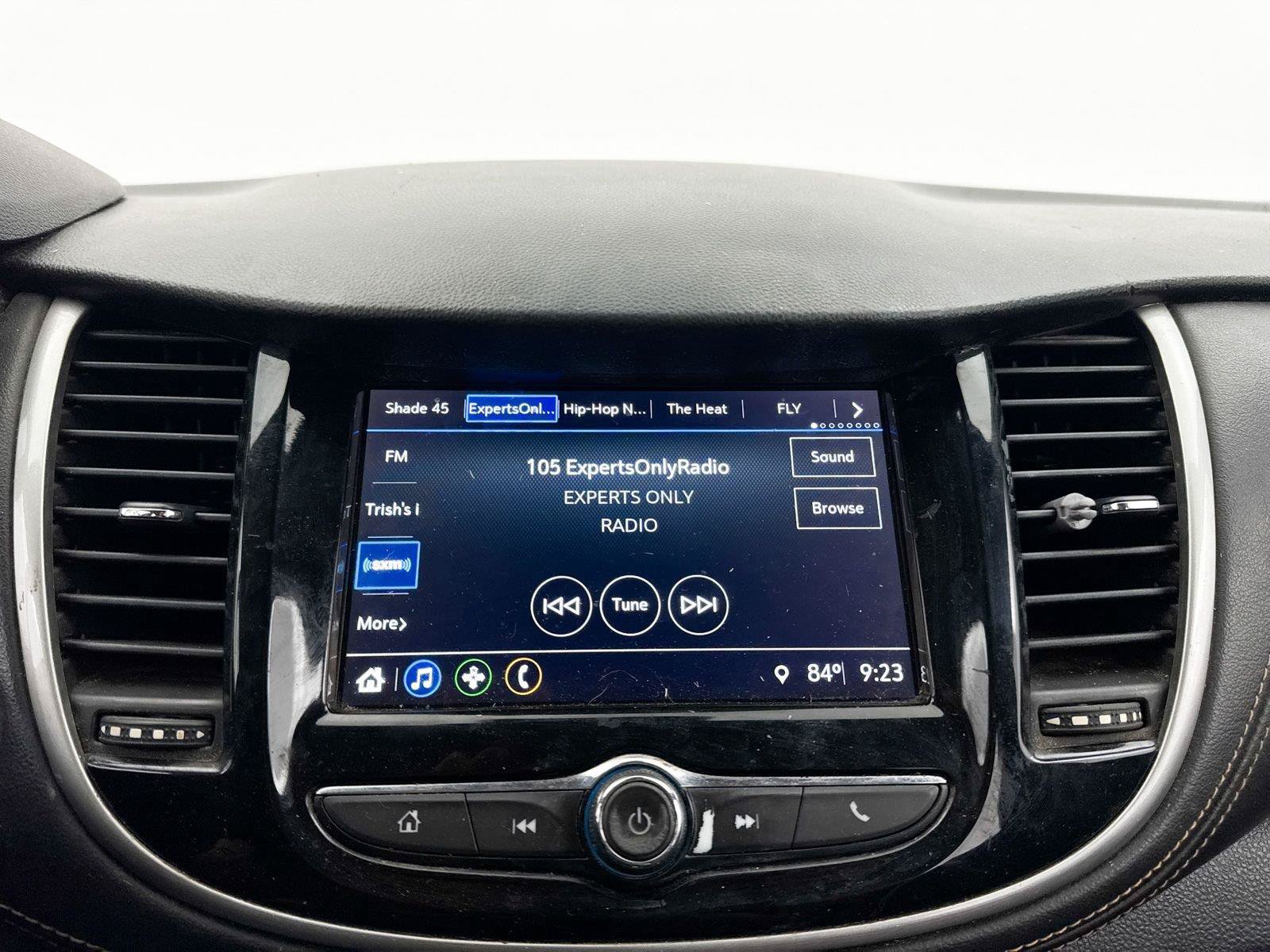 Used 2018 Chevrolet Trax LT w/ LT Convenience Package FWD image 13