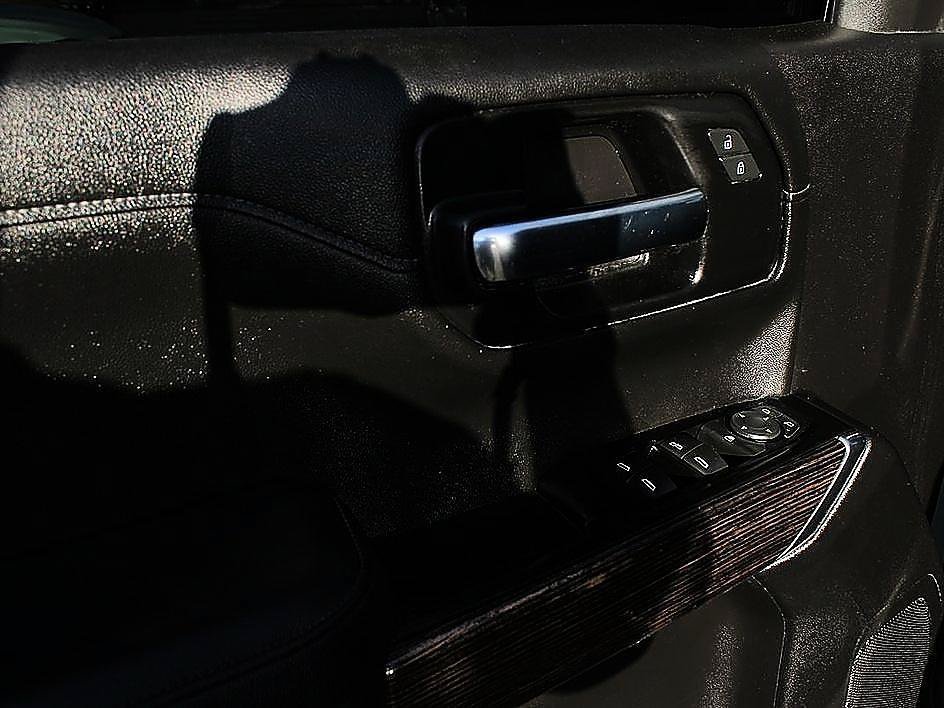 Used 2020 GMC Sierra 1500 Elevation RWD image 10