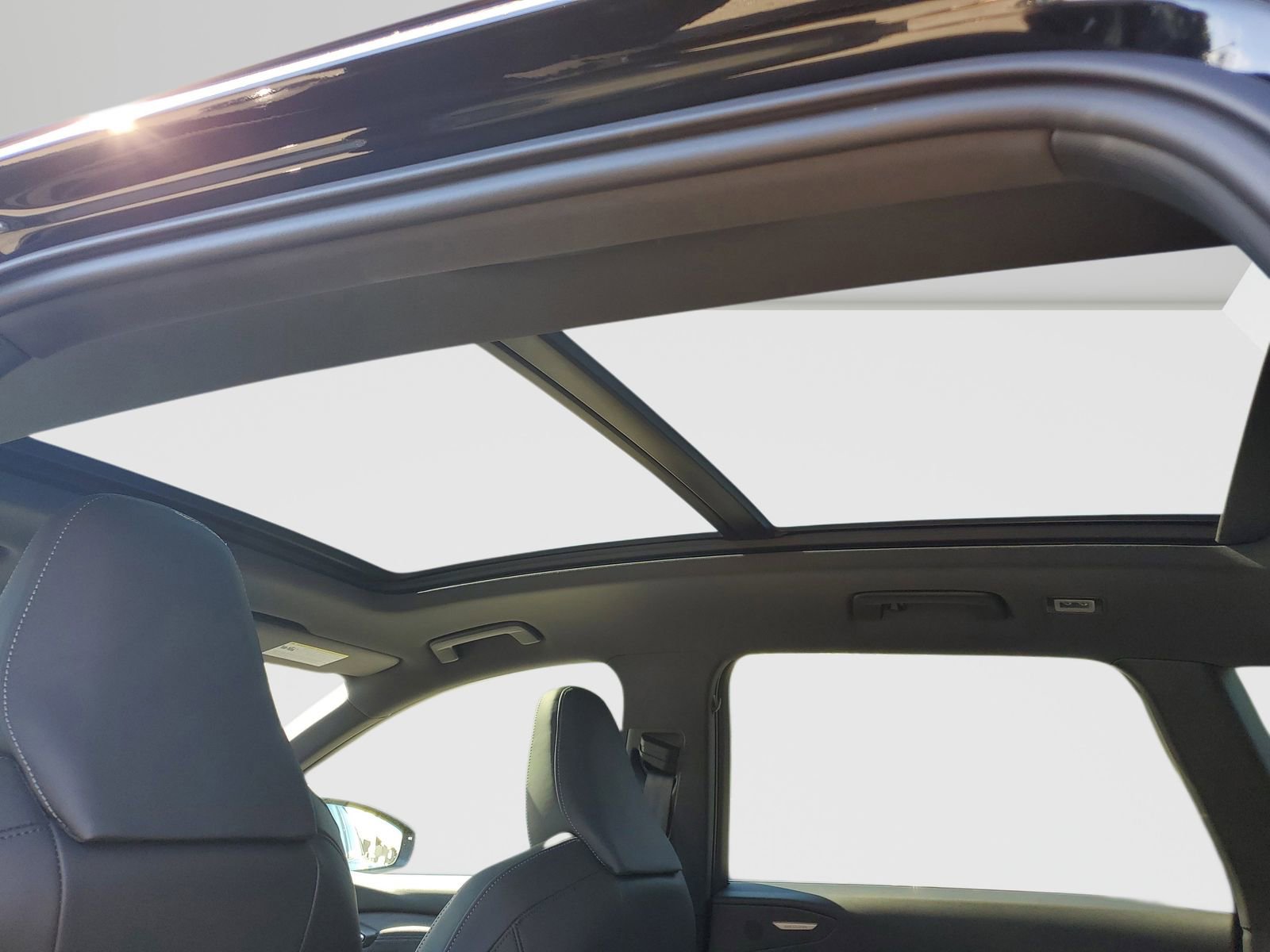 New 2025 Audi SQ6 e-tron Premium Plus image 13