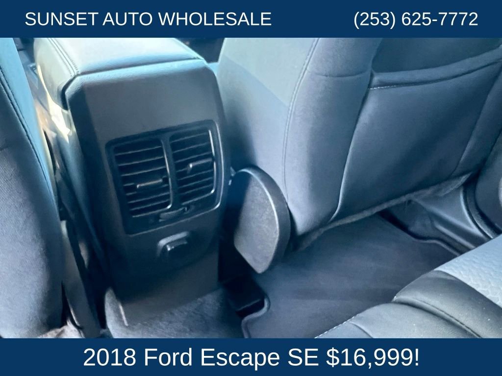 Used 2018 Ford Escape SE w/ SE Sync 3 Package image 29