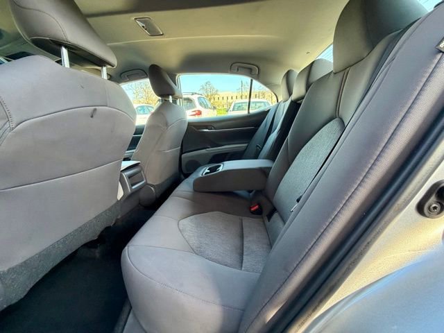 Used 2020 Toyota Camry LE FWD image 13