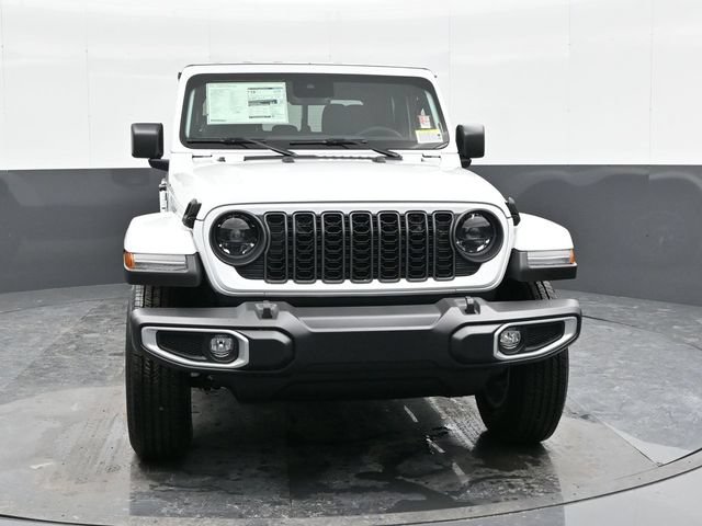 Used 2024 Jeep Gladiator Sport AWD/4WD image 23