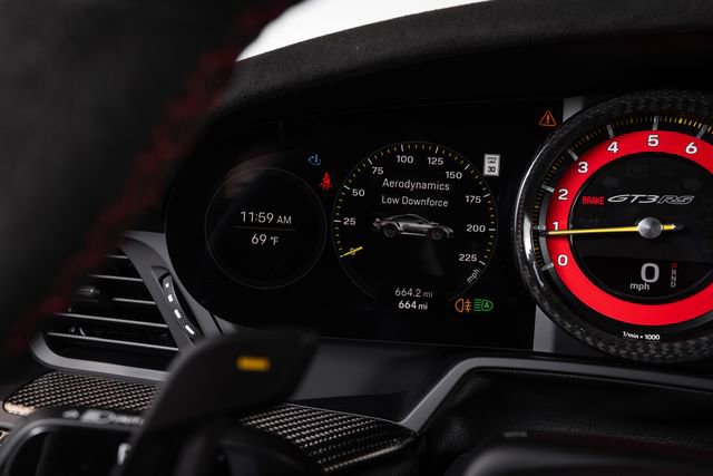 Used 2025 Porsche 911 GT3 RS RWD image 33
