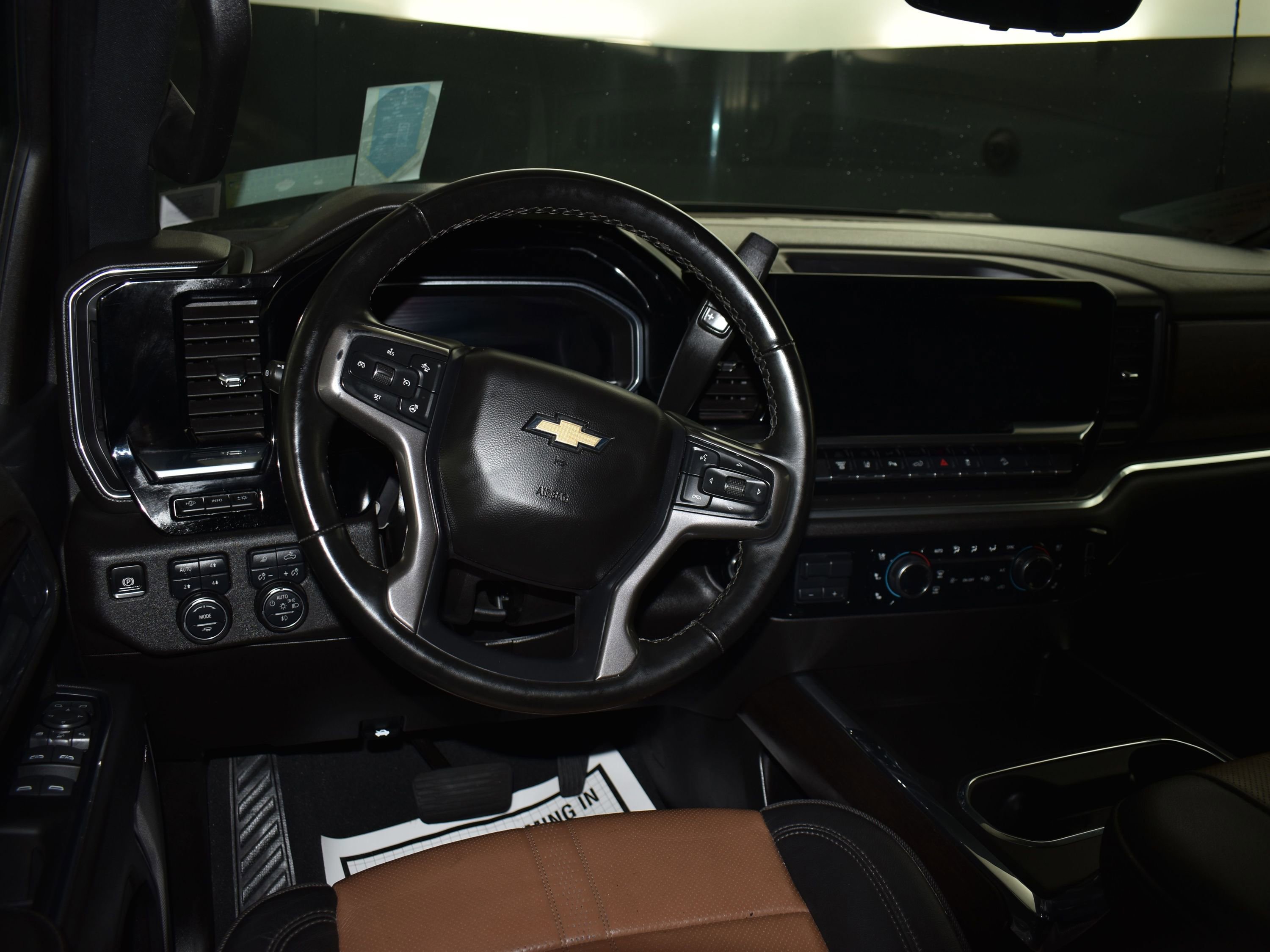 Used 2025 Chevrolet Silverado 2500 High Country w/ High Country Premium Package image 23