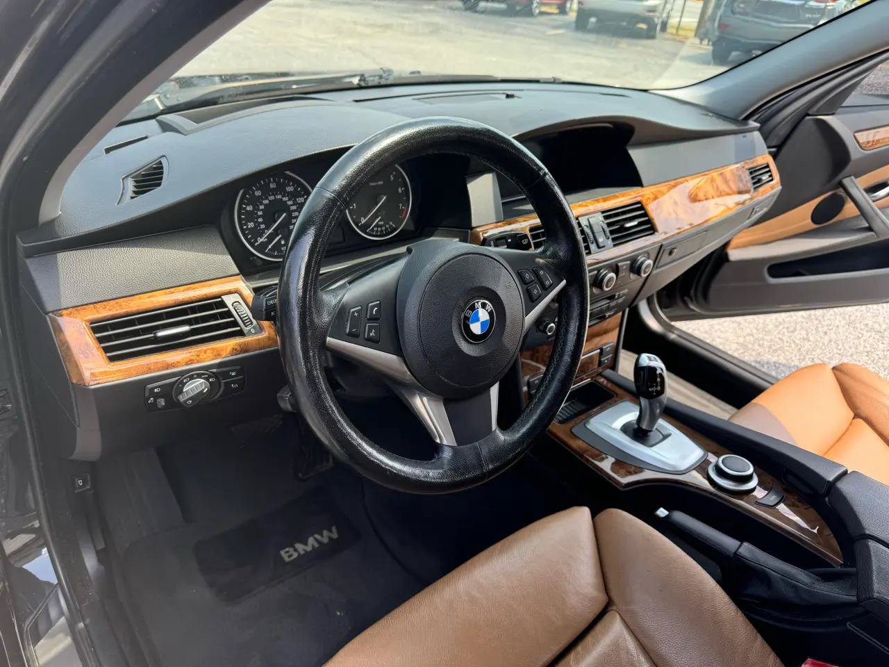 Used 2008 BMW 535xi Sedan AWD/4WD image 11