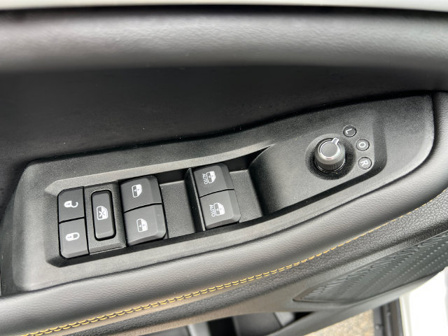 New 2026 Jeep Grand Cherokee Limited AWD/4WD image 12