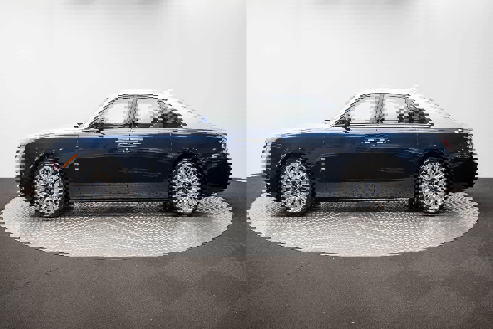 New 2026 Rolls-Royce Ghost image 3