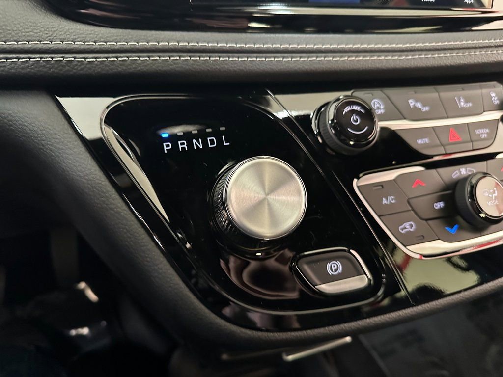 New 2026 Chrysler Pacifica Select w/ S Appearance Package image 28
