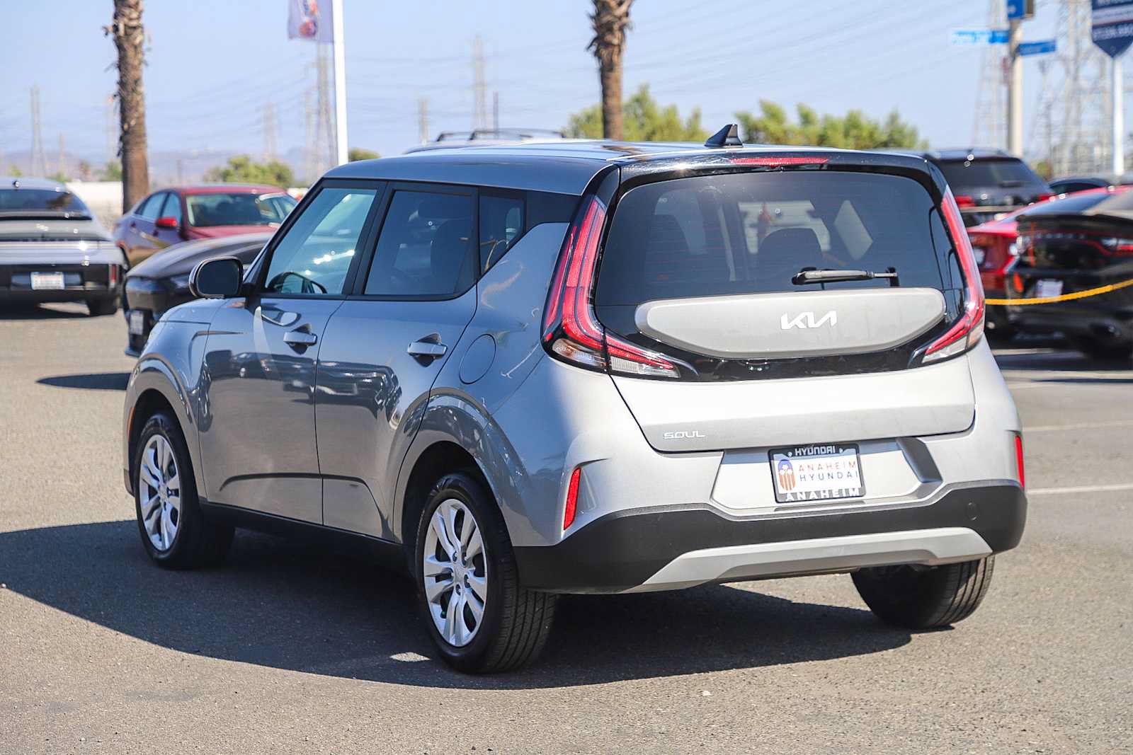 Used 2023 Kia Soul LX FWD image 9