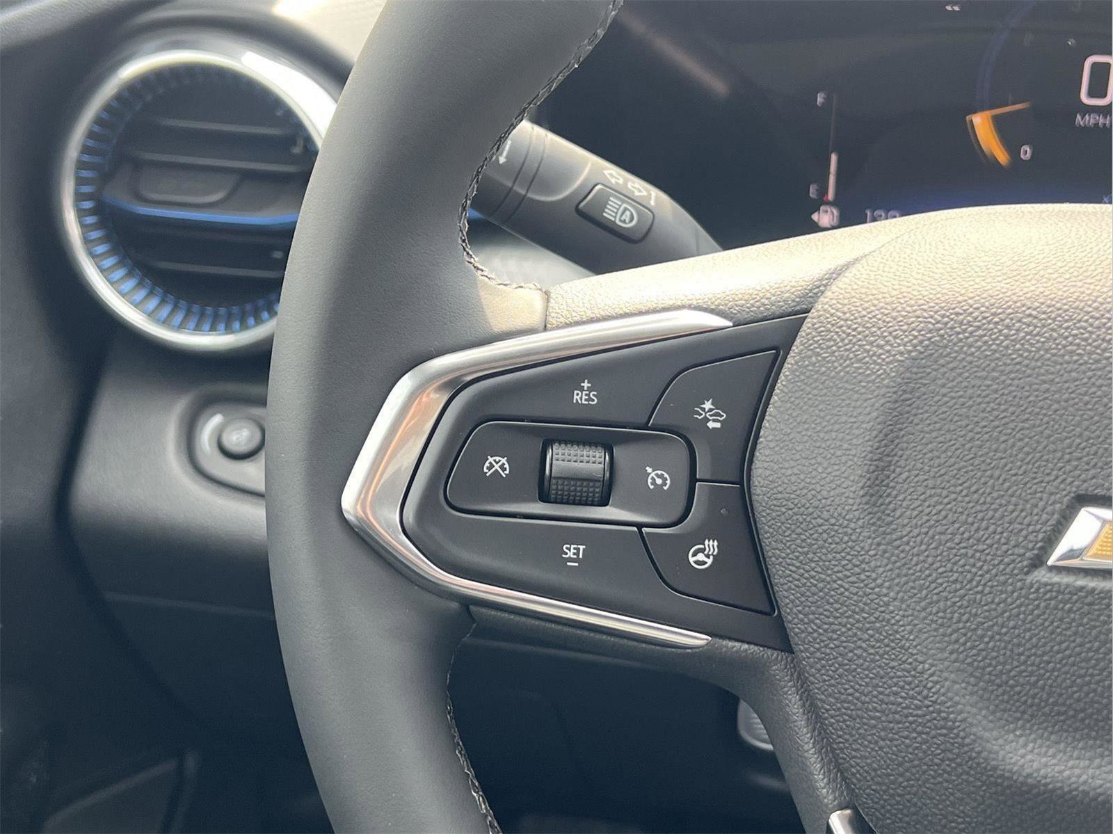 New 2026 Chevrolet Trax LT w/ Driver Confidence Package image 16