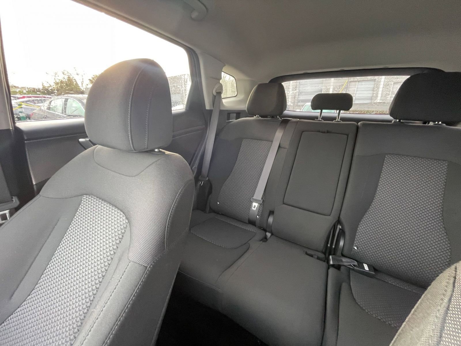 Used 2025 Kia Sportage LX image 38