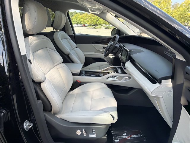 New 2026 Lincoln Nautilus Reserve AWD/4WD image 26