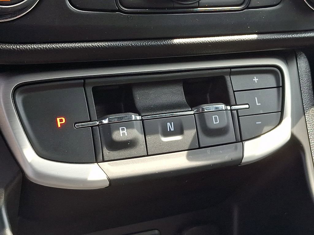 Used 2022 GMC Terrain SLE w/ Driver Convenience Package image 15