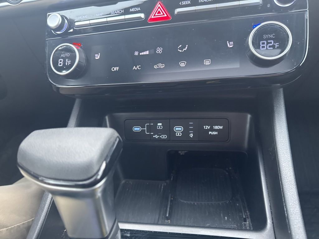 Used 2025 Hyundai Santa Cruz SEL image 8