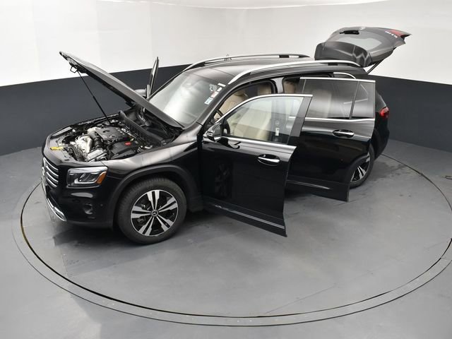 Used 2025 Mercedes-Benz GLB 250 4MATIC image 27
