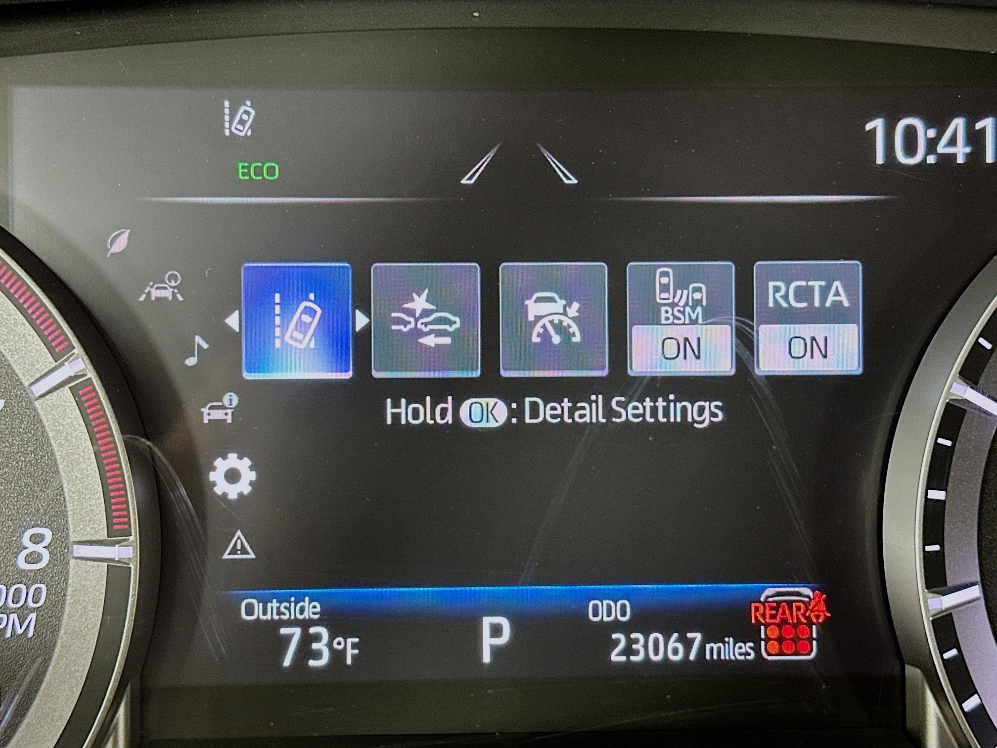 Used 2025 Toyota Highlander LE FWD image 19