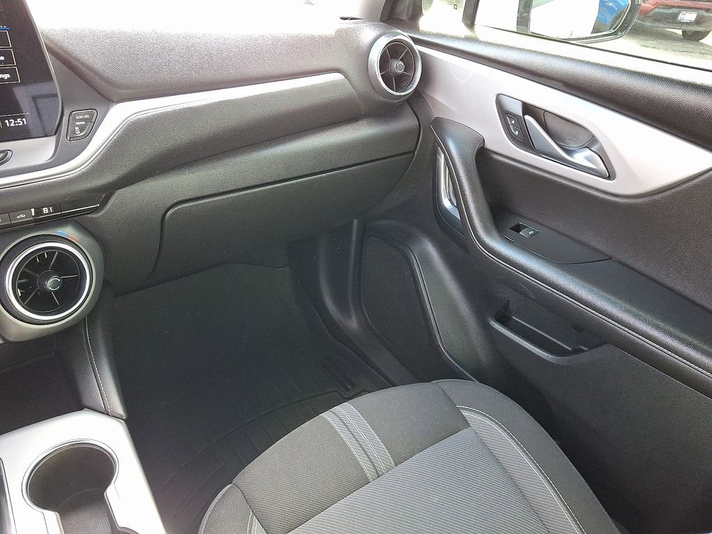 Used 2023 Chevrolet Blazer LT w/ Driver Confidence Package image 17