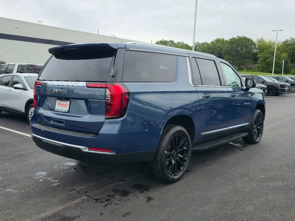 New 2026 GMC Yukon XL Elevation w/ Elevation Premium Package AWD/4WD image 9